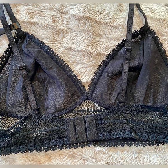 NWT DKNY Sexy Table Tops Lace Bralette Black Medium - Picture 9 of 9